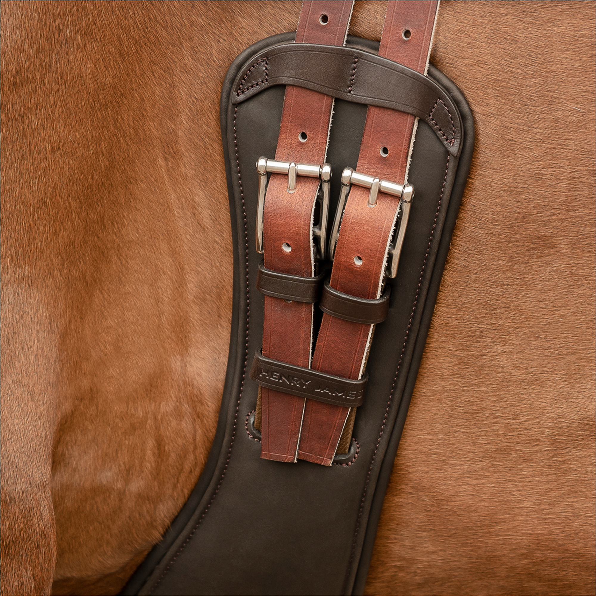 2024 Henry James Saddlery Freedom Anatomic Short Girth GRTH-02 - Havana Brown